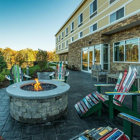 Fairfield Inn & Suites By Marriott Plymouth White Mountains Exterior photo